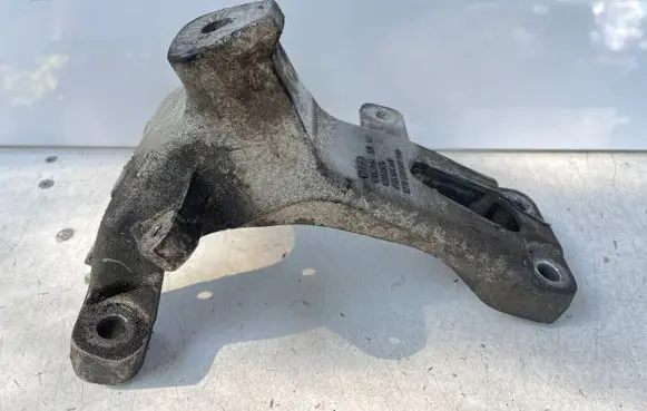 Audi A5 8T 8F Engine mounting bracket 8K0199308AQ 00057325