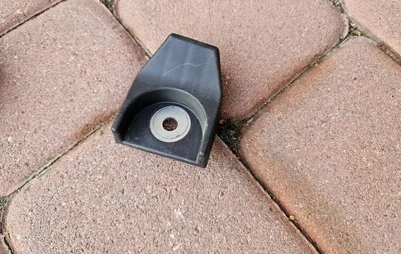 Citroen Berlingo Tailgate check strap stopper 9681882780-