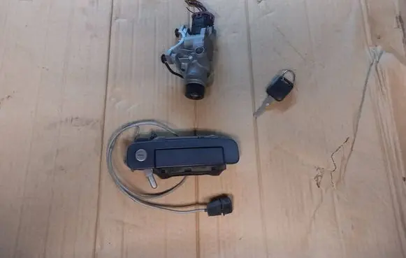 Audi A4 S4 B5 8D Ignition lock 4D0905851 8d0837206a