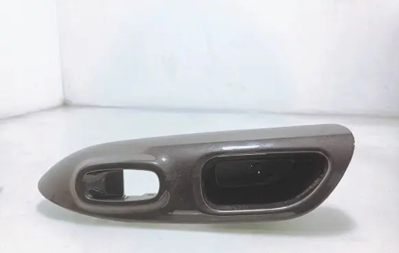 Nissan Juke I F15 Rear door window switch trim 829611KA2A