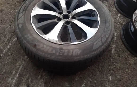 KIA Sorento R18 spare wheel 