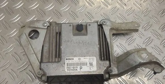 Toyota Yaris Engine control unit/module 896610D470