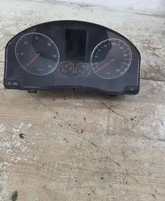 Volkswagen Golf Plus Speedometer (instrument cluster) 1K0920872K VWZ7Z0E2914935 V0004000