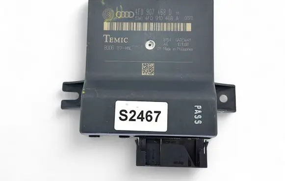 Audi A6 S6 C6 4F Gateway control module 4F0907468D 4F0910468A
