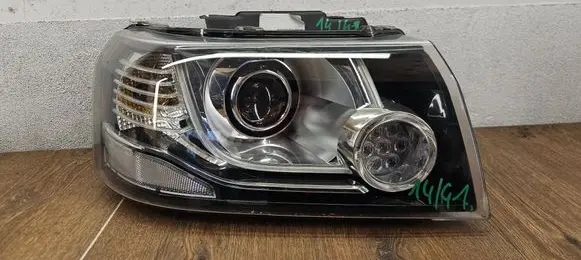 Land Rover Freelander 2 - LR2 Headlight/headlamp