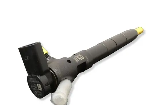 Volkswagen Polo V 6R Fuel injector 04B130277J