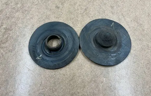 BMW 3 E46 Front coil spring rubber mount 33531136385 1136385 33531094518
