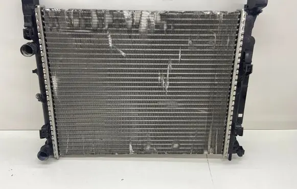 Renault Kangoo II Coolant radiator 8200455801 K7439009