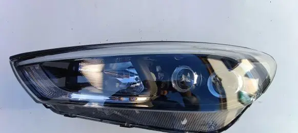 Hyundai Tucson TL Headlight/headlamp