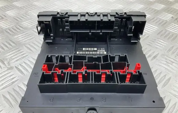 Audi TT TTS Mk2 Comfort/convenience module 8P0907279K