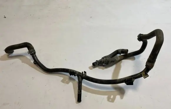 Skoda Fabia Mk3 (NJ) Engine coolant pipe/hose 04E121070C