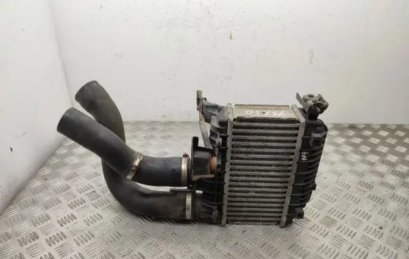 Toyota Avensis T250 Intercooler radiator 873067D