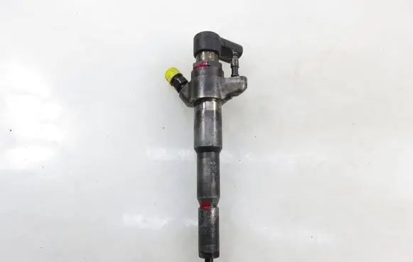Renault Master III Fuel injector HMLGT5164R 166000372R