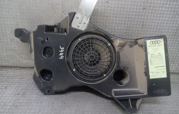 Audi A3 S3 A3 Sportback 8P Subwoofer speaker 8P4035382B 7606500230