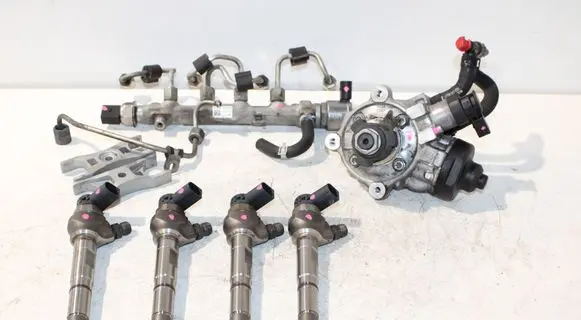 Volkswagen PASSAT B8 Fuel injection system set 04L130755D 04L130764C 04L130277AE