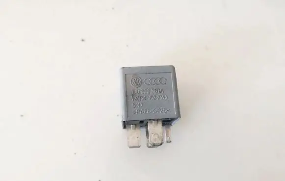 Volkswagen Golf IV Other relay 1j0906381a v23134-b52-x396