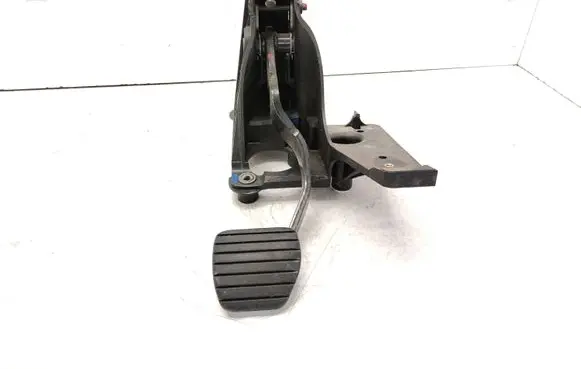 Renault Laguna II Brake pedal 8200002853