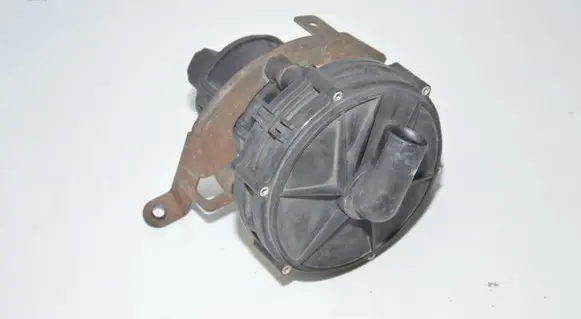BMW X5 E53 Secondary air pump 1437910 1707589
