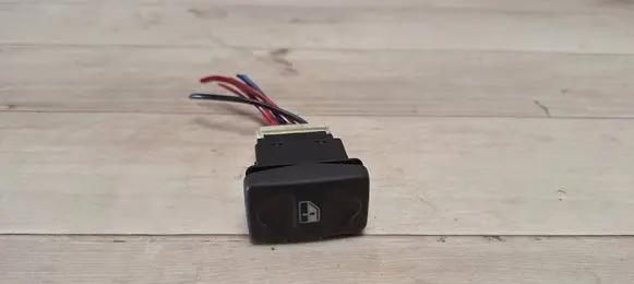 Land Rover Freelander Electric window control switch YUF101520LNF 03035102 1325190100