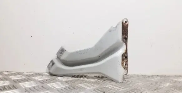 Audi A1 Fender mounting bracket 8X0821135A