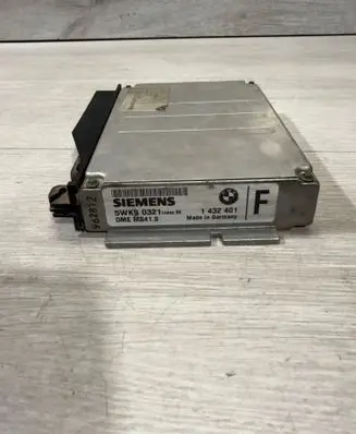 BMW 5 E39 Engine control unit/module 1432401 5WK90321 DMEWS410