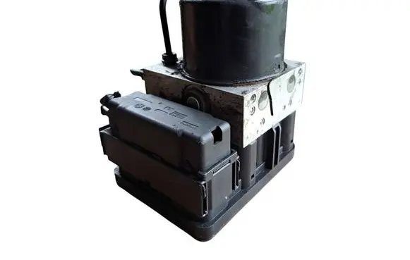 Skoda Octavia Mk2 (1Z) ABS Pump 1K0907379AA 1K0614517T