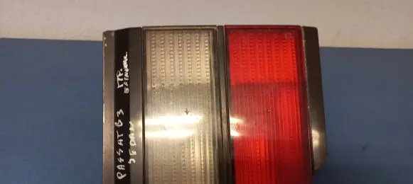 Volkswagen PASSAT B3 Rear/tail lights 321945259