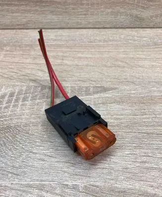 BMW 5 E39 Fuse 8367144 14517