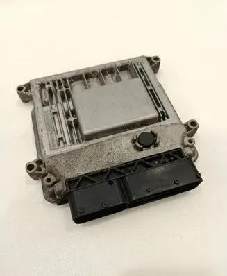 KIA Ceed Engine control unit/module 391102B660 1039S25371 0261S04356