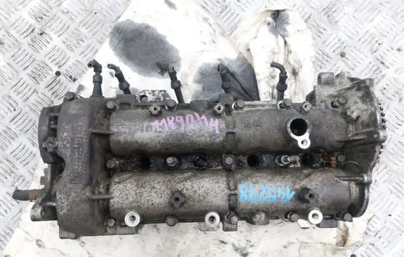 Opel Corsa D Engine head 55188595