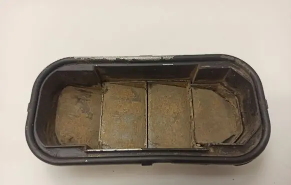 Ford Mustang IV Quarter panel pressure vent 