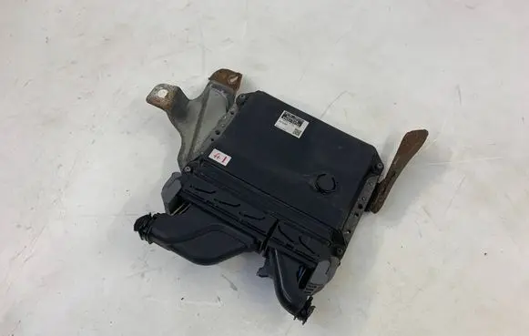 Lexus IS 220D-250-350 Engine control unit/module 8966153702