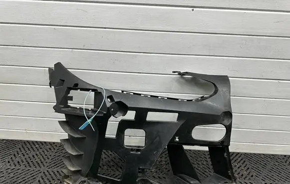 BMW M4 G82 G83 Front bumper mounting bracket 8069416 15857711