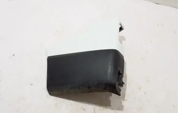 Rear bumper corner part panel trim
