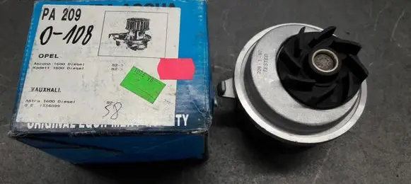 Opel Kadett A Water pump 1334099