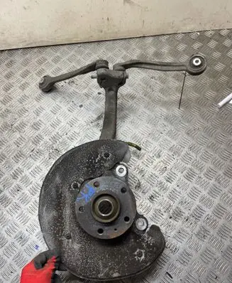 Audi Q5 SQ5 Front wheel hub spindle knuckle 