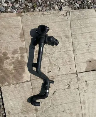 Audi A4 S4 B8 8K Engine coolant pipe/hose 03L121065K