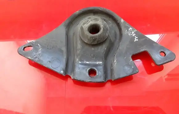 Jaguar S-Type Radiator mount bracket YR838K007BB
