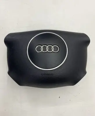 Audi A2 Steering wheel airbag 8E0880201L 1333325