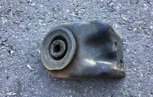 Muffler mount bracket/holder