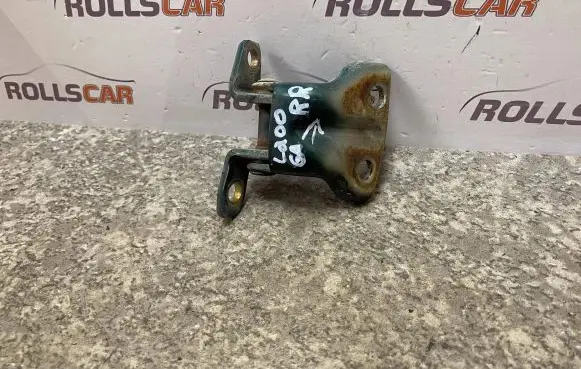 Mitsubishi L200 Rear door upper hinge