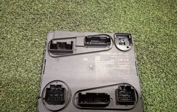 Porsche Cayenne (9Y0 9Y3) Other control units/modules 9Y0907064DK 4NO907064K A2C7654020300