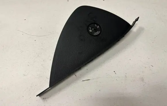 BMW X4 F26 Dashboard side end trim 9184140