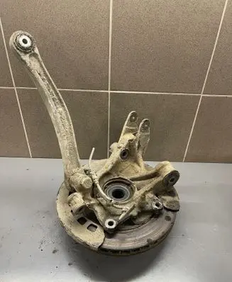 Audi Q7 4L Rear wheel hub spindle/knuckle 
