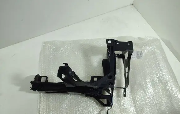 BMW 6 F12 F13 Headlight/headlamp mounting bracket 51647211520 7211520
