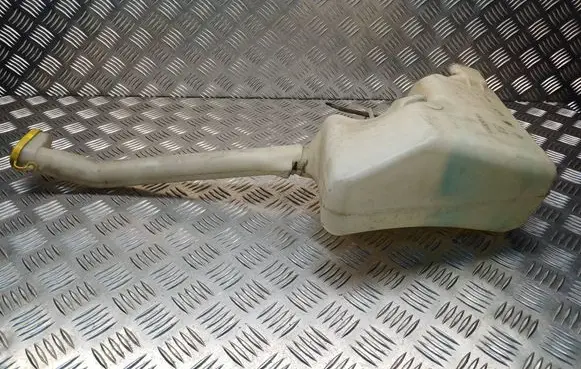 Opel Vivaro Windshield washer fluid reservoir/tank 8200207532 207666 8200207530