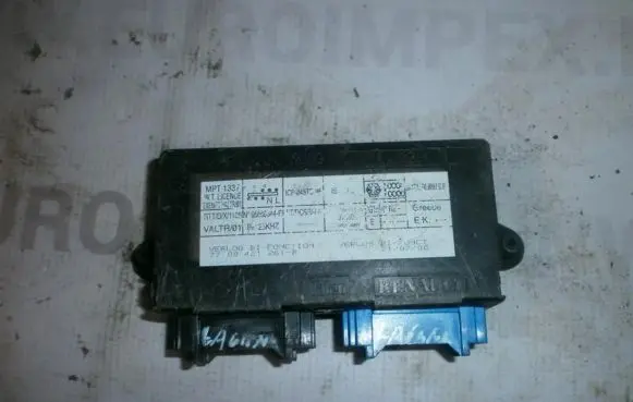 Renault Laguna I Other control units/modules 7700421261b 73847257C