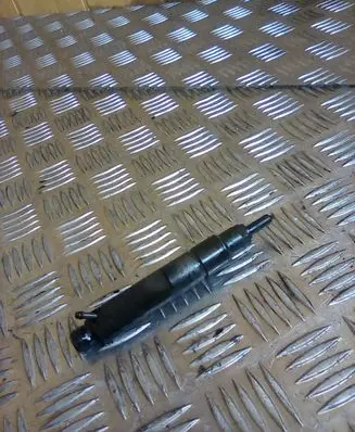 Audi A3 S3 8L Fuel injector 038130201G