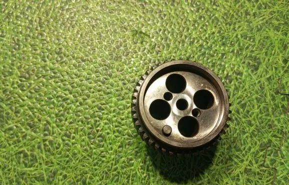 BMW M5 Crankshaft gear 7838017