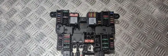 Mercedes-Benz EQB Fuse module A1779061302